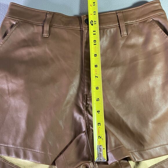 HOLLISTER Shorts Ultra High Rise Faux Leather Front Pockets Fall Womens L Brown - Picture 5 of 8